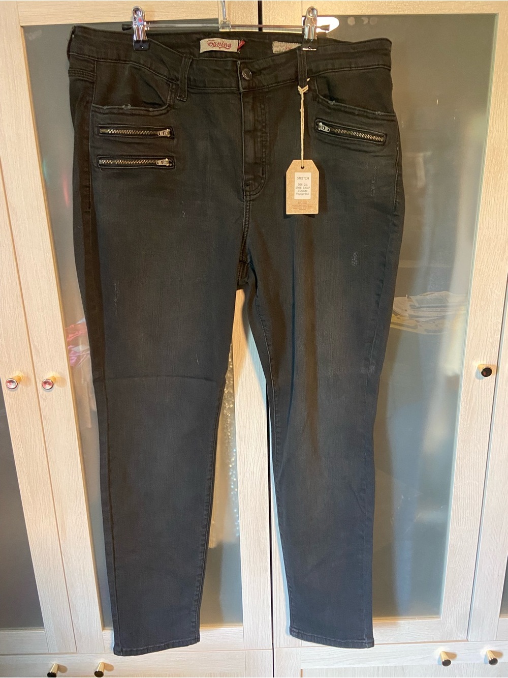 eunina Black Skinny Jeans with Zip Pocket Accents